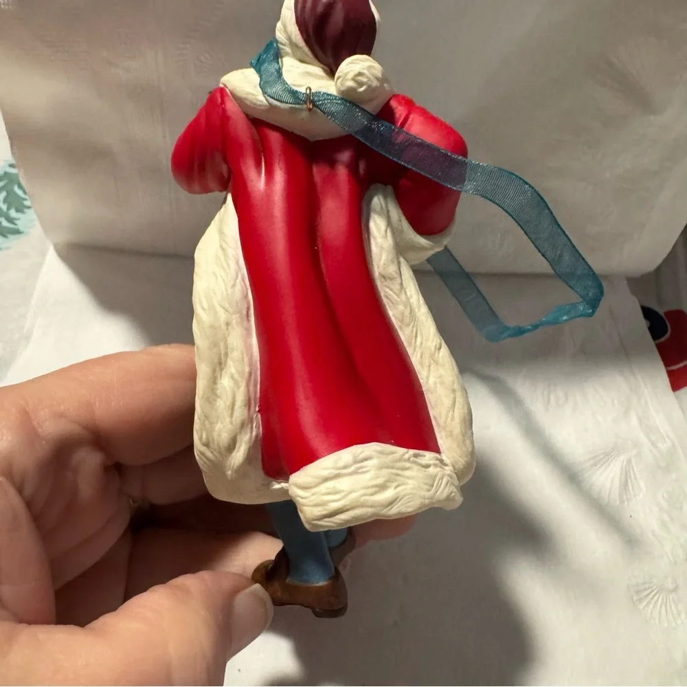 Set of 4‎ Hallmark ornaments